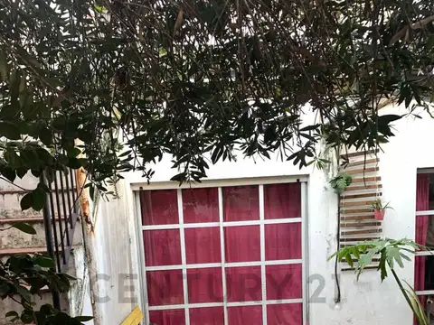 PH EN VENTA LANUS OESTE.