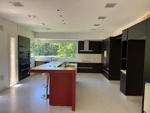 Casa en Alquiler A Estrenar