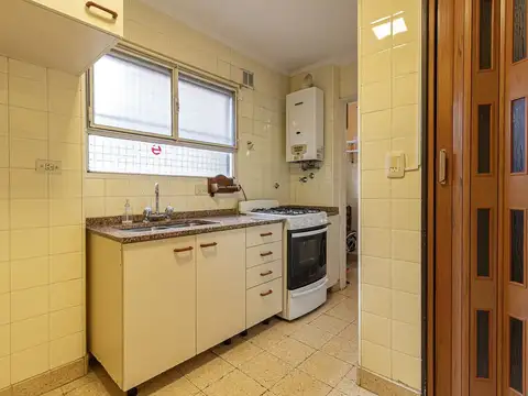 Departamento en Venta en Villa del Parque, USD 135.000