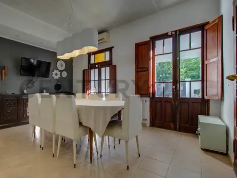 Casa de 3 dormitorios en venta en Gonnet, Villa Castells