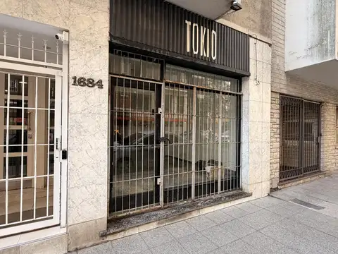 Falucho  1684 entre Las Heras y Sarmiento