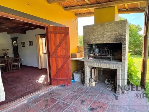 Hermosa  Casa en Parque Jularo. RESERVADA