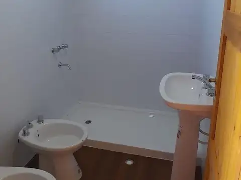 Propiedad estilo cabaña en venta- El Lucero al 1900, Punta Chacra, Roldán- 2 dormitorios.