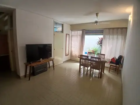 Hipólito Yrigoyen 2300