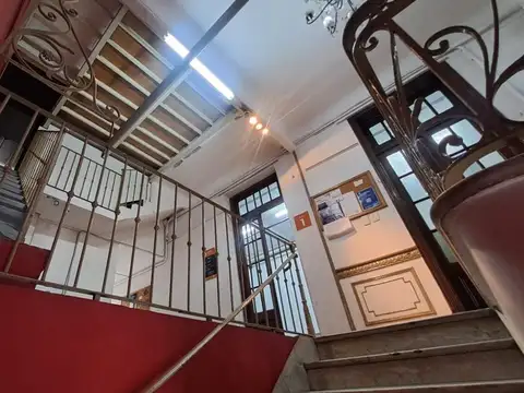 Depto Tipo Casa en Alquiler de 8 ambientes