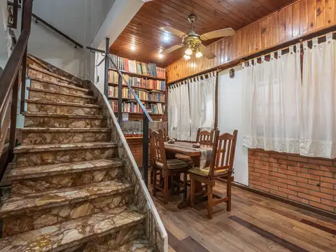 Depto Tipo Casa en Venta de 4 ambientes