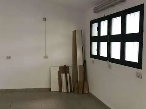 Casa 6 ambientes con 4 baños