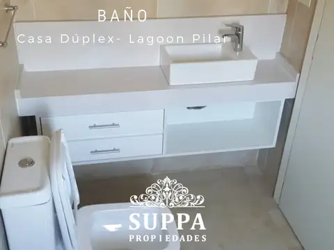 Casa en Venta con 1 cochera