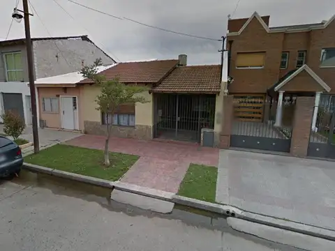 Casa - Venta - Argentina, Lanús - BALCARCE 2700