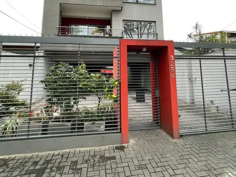 Presidente Hipólito Yrigoyen 3200, Piso 3