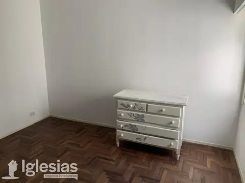 Hermoso departamento de tres ambientes en excelente ubicación en Tapiales
