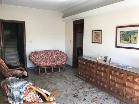 Depto Tipo Casa en Venta de 4 ambientes