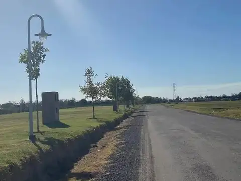 Lote en venta en barrio privado Santa Isabel