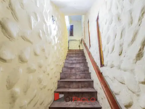 Depto Tipo Casa en Venta 40 años