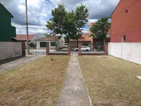 calle 3 entre 61 y 62 6100