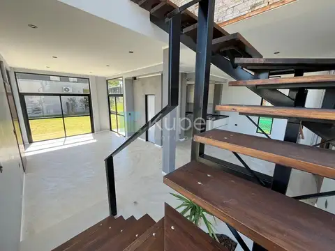 Casa  en Venta en El Aljibe, Pilar, G.B.A. Zona Norte