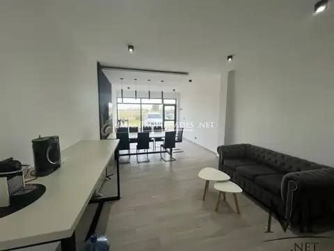 Venta Oficina en Office Center  Canning San Vicente