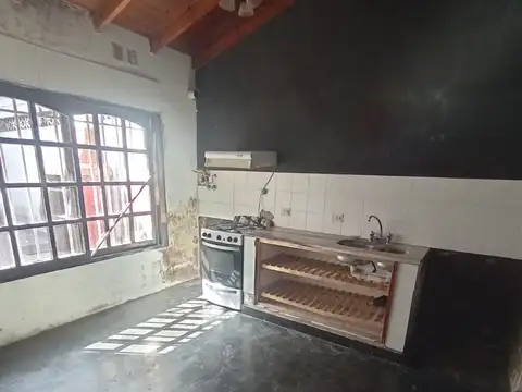 Depto Tipo Casa en Venta de 3 ambientes