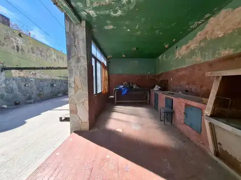 Joaquín V. González 1100