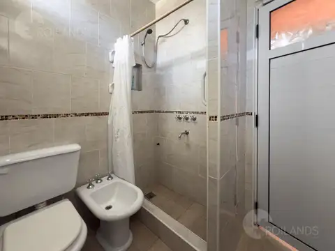 Venta Casa con parque y pileta Quilmes Apto Crédito