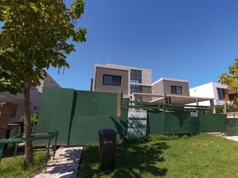 Casa en Venta de 5 dormitorios