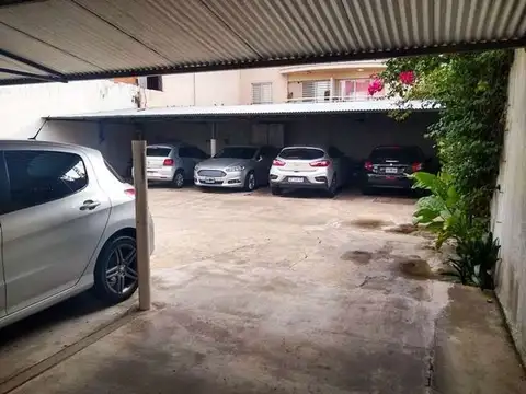 J Florio 3300, Piso 4