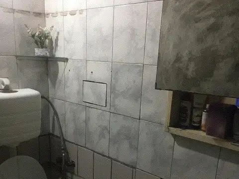 Local en Venta Via Púb.