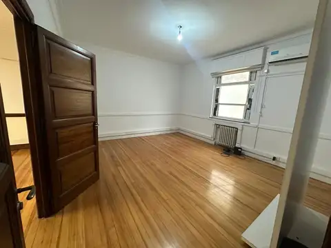 Impecable Oficina en Microcentro