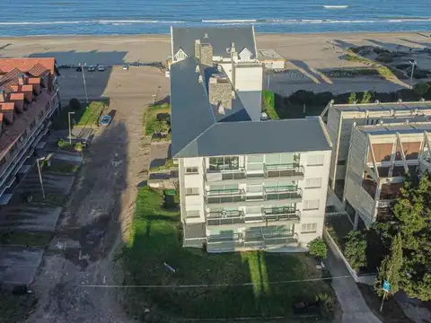 Fragata 25 de Mayo Pinamar 100