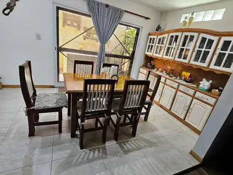 Depto Tipo Casa en Venta de 4 ambientes
