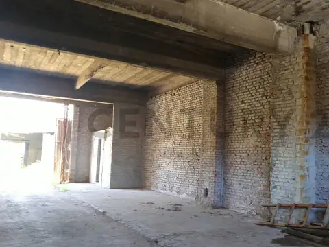 Galpon en Venta 8,66  mts Frente