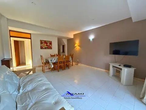 Departamento 4 ambientes con 2 baños