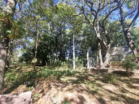 Terreno parque cercado con espacio frente al Río, PRADOS DEL RÍO