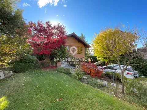 Casa 6 ambientes con 3 baños