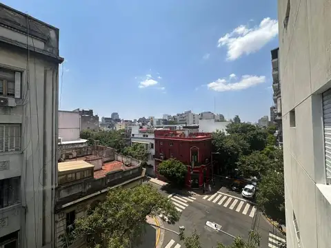 Alquiler Dto 3 amb en Constitucion