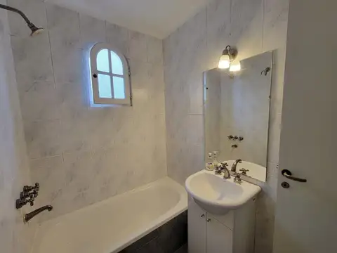 Departamento 3 ambientes con 2 baños