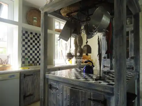 Excelente casa frente al Mar en la zona Montoya de 4 dormitorios en venta