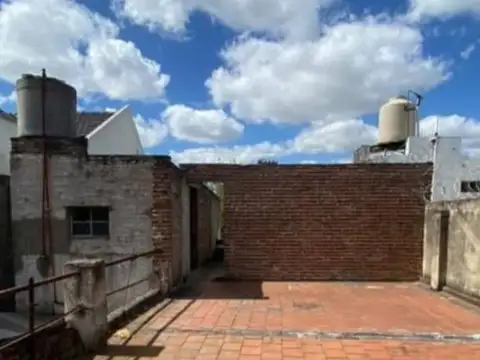 PH al Frente a RECICLAR. Monte Castro Versalles. Sin Expensas. Entrada independiente 160 M2 CUBIERTO