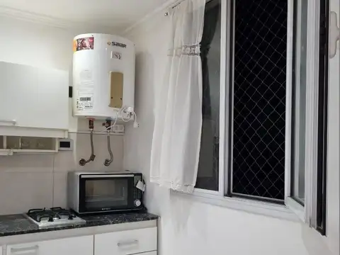 Departamento en Alquiler en Monte Castro, $ 550.000