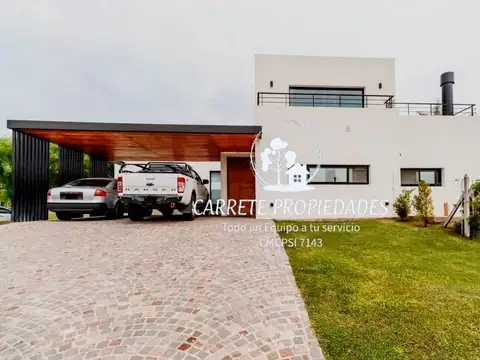 Casa en Venta 5 ambientes, pileta y cochera. Barrio Santa Elena. Pilar. 100