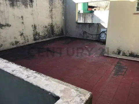 Local en Venta 51 años