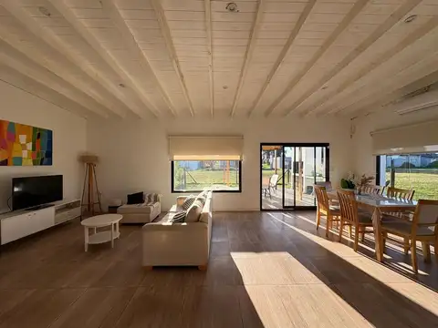 Venta casa 4 amb Las Lomas Miramar