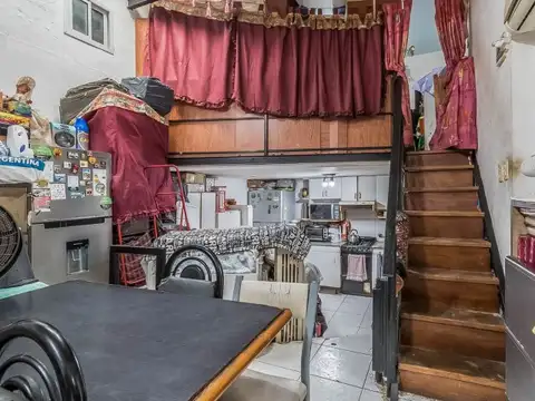 Depto Tipo Casa en Venta 40 años