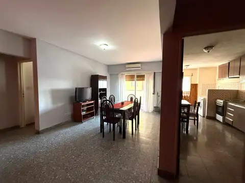 San Lorenzo 2200, Piso 8