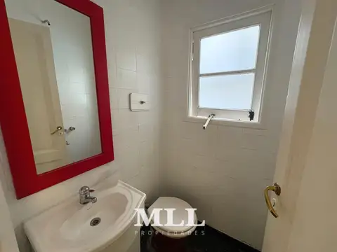 Godoy Cruz al 3200. Alquiler Petit Hotel, 2 plantas. Muy luminoso!