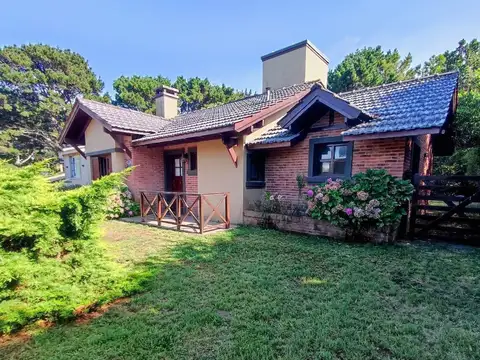 Venta Chalet 3 ambientes Pinamar a 500mt del mar