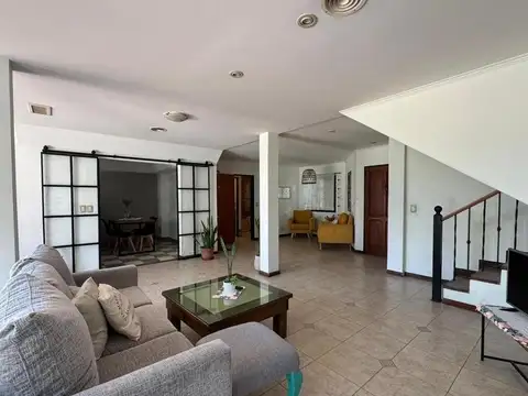 Venta casa en Bella Vista