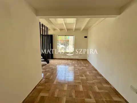 Casa 3 ambientes con 2 baños