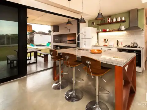 Casa en Alquiler Temporal en Punta del Este, USD 22.000