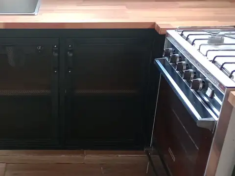 Hermosa casita de 3 ambientes con jardin (15 mts de frente el terreno ) Calle CORRIENTES DON TORCUA